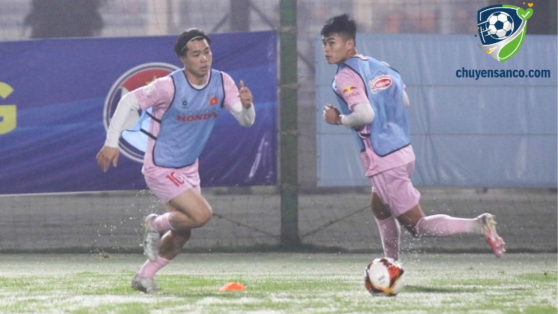 1 ngày của cầu thủ chuyên nghiệp Việt Nam - Tập luyện