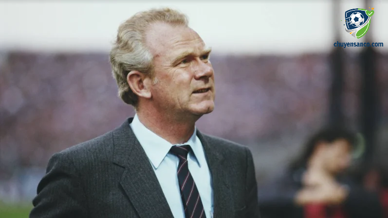 Valeriy Lobanovskyi có tư duy đi trước thời đại