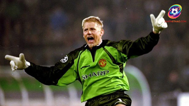 Thủ môn Peter Schmeichel nằm trong top đội hình mu mạnh nhất mọi thời đại
