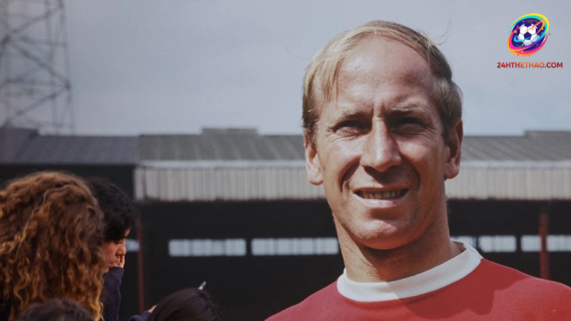 Sir Bobby Charlton là cầu thủ ghi bàn nhiều nhất trong các trận đấu