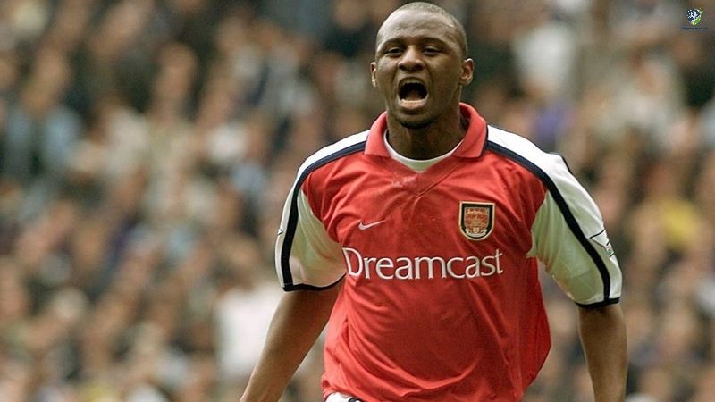 Patrick Vieira là huyền thoại thủ lĩnh tuyến giữa