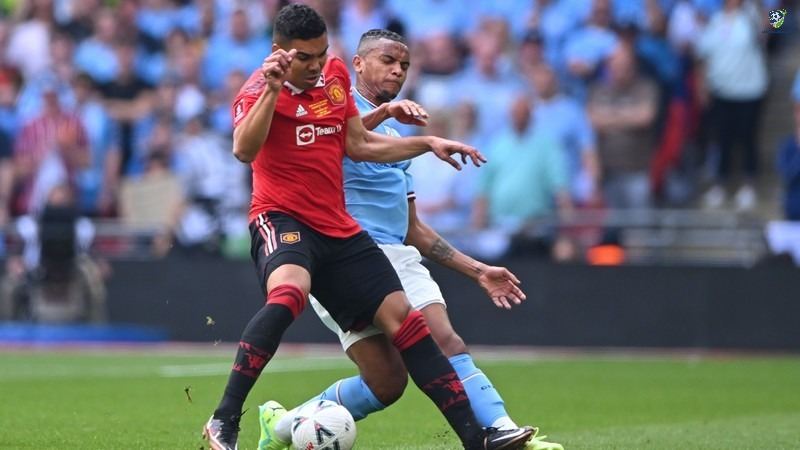 Linh hoạt tấn công và điều phối bóng